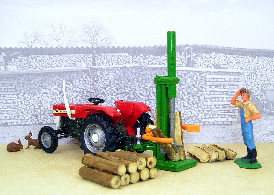 MF 135 von Britains