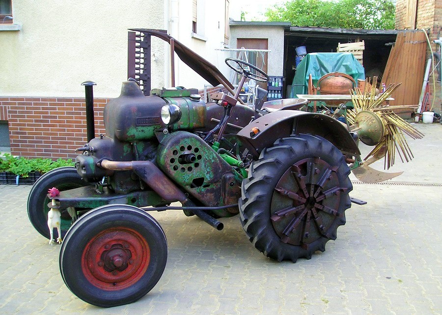 'Mad Max' mit John Deere Lanz Grumbeere-Schleuder II