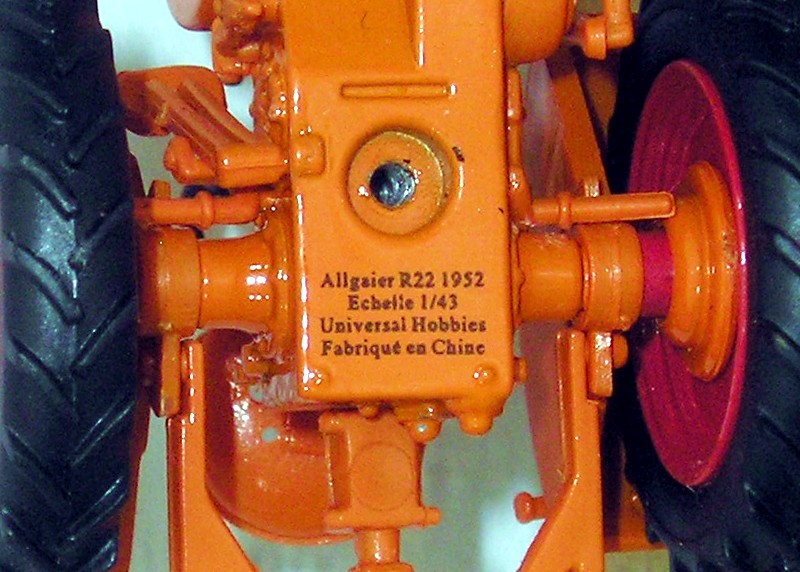 Universal Hobbies Aufdruck vom Hachette Allgaier R22