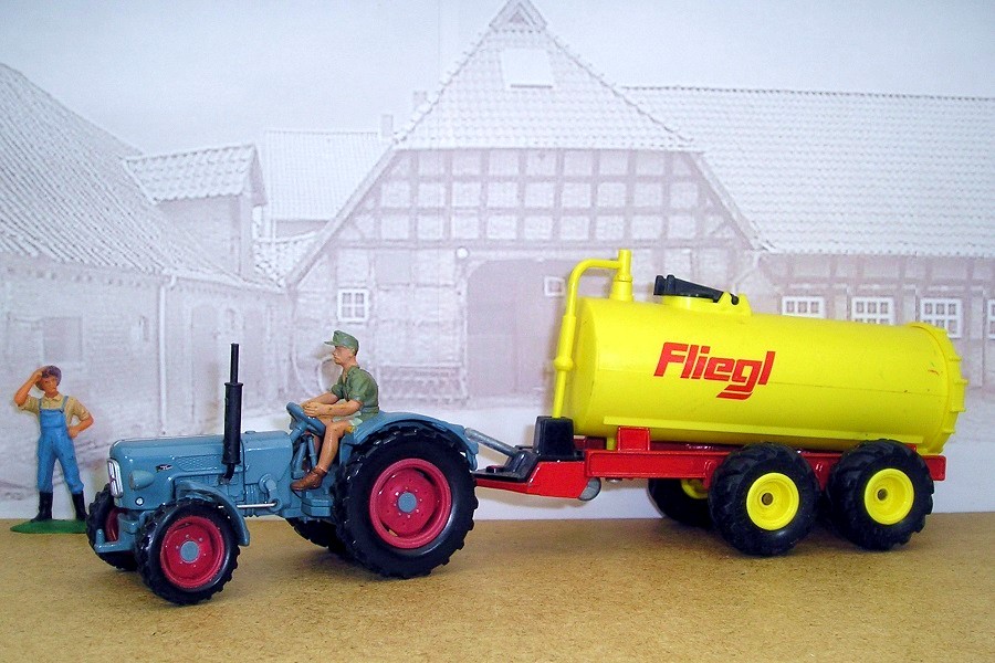 Puddelfass von Siku 'Fliegl'