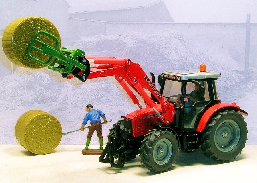 Massey-Ferguson 5455 mit Frontlader von Siku