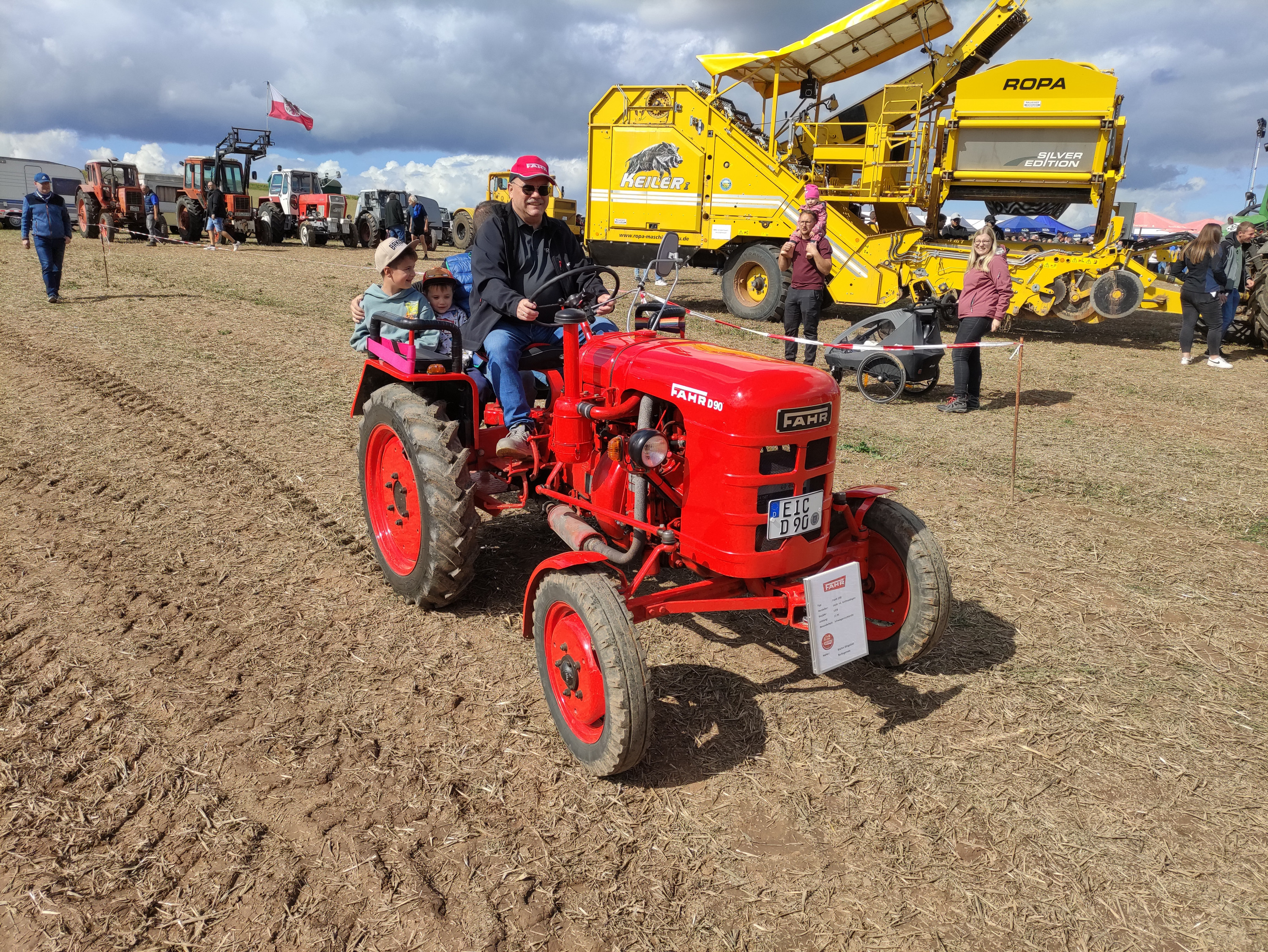 Teistunger Traktoren und Oldtimer Treffen