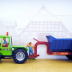 Deutz Intrac 2003 von Hausser mit Shawnee Poole Schwanenhals-Dumper von Britains I
