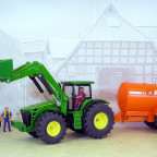 John Deere 8430 von Siku