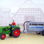 Fendt Dieselross F28 von Siku mit Alfa-Laval Puddelfass von Britains