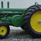 John Deere R