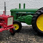 IH Farmall 140 & John Deere R