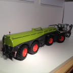 Claas Xerion saddle trac mit SGT Aufliegergüllefass