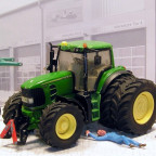 In der Werkstatt: John Deere 7430 von Siku